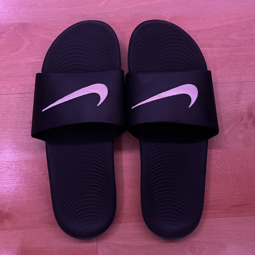 Nike Black Slides